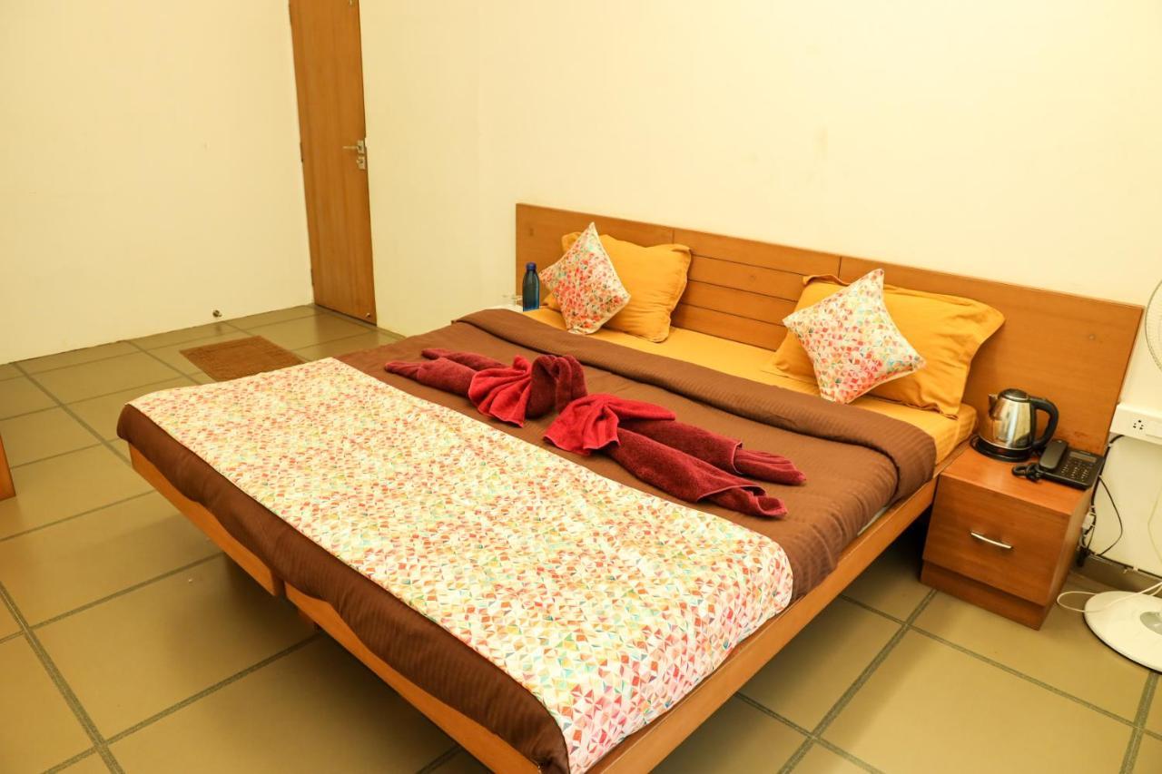 Surya Kiran Miramar Panaji Exterior foto