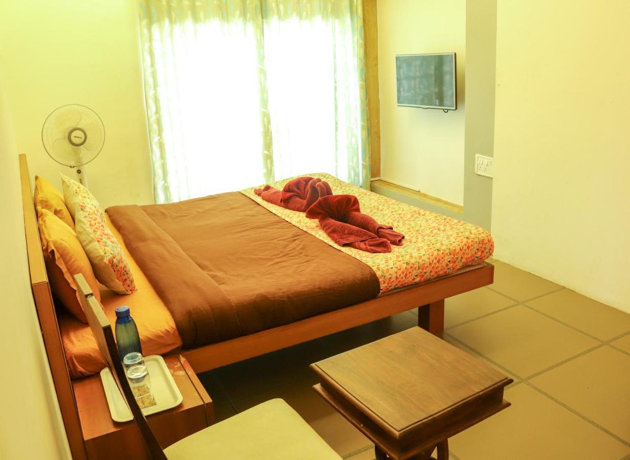 Surya Kiran Miramar Panaji Exterior foto